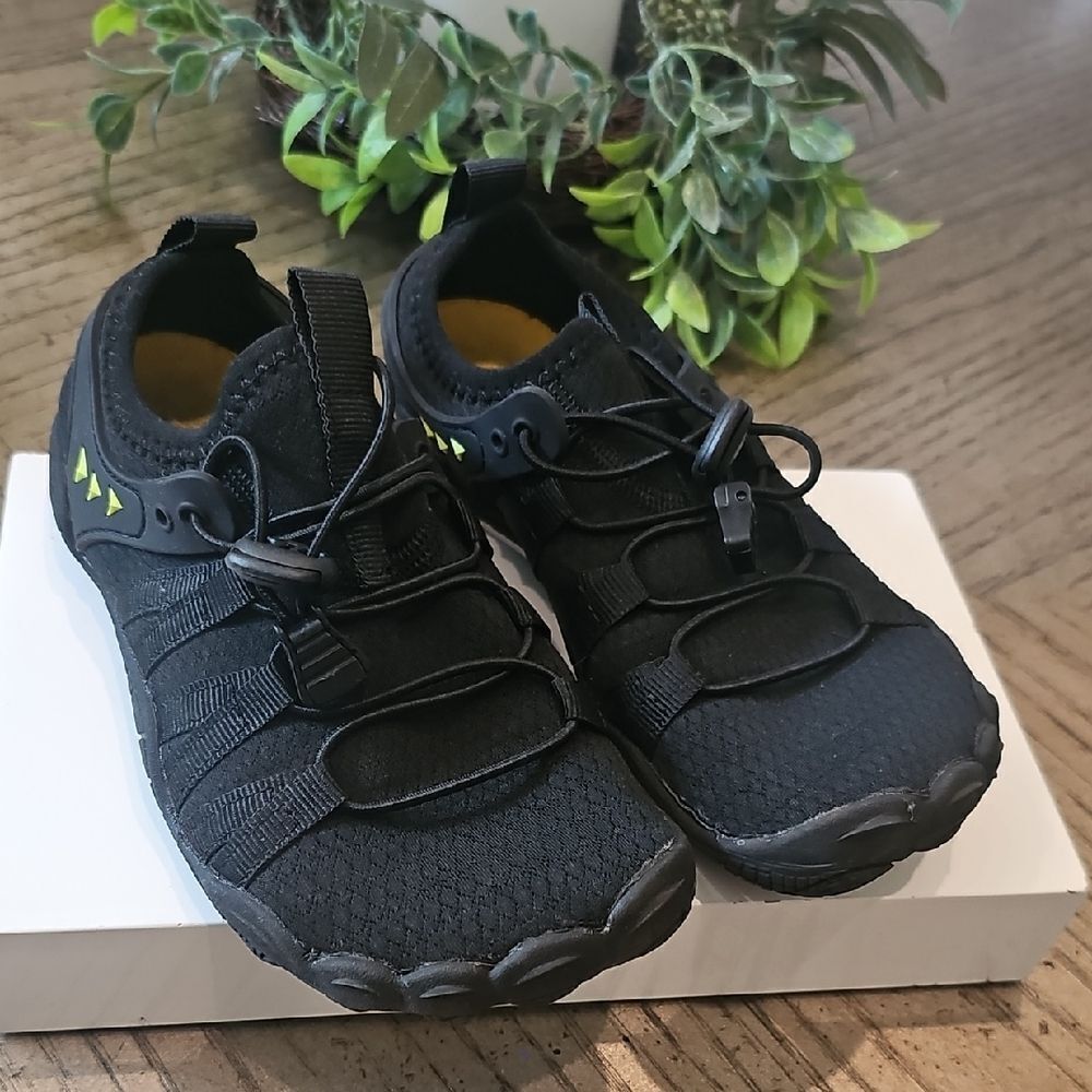 Kids Black Water Shoe Size 2